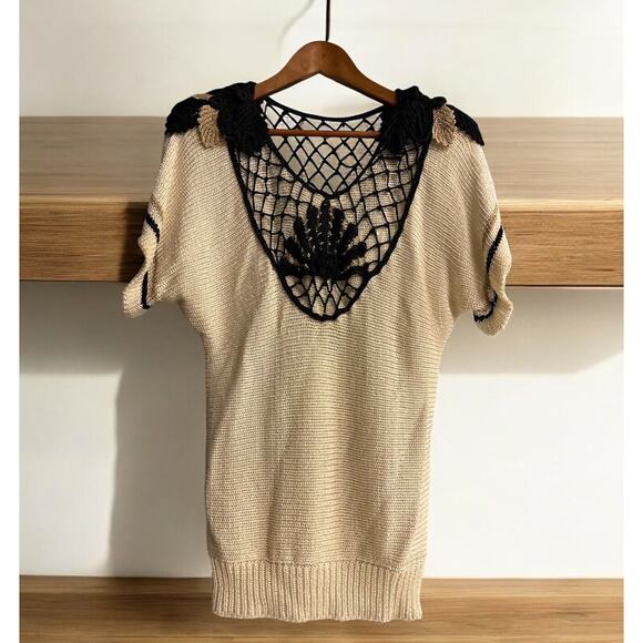 Vintage Fancy Crochet Ivory Black Gold Boho Hippie Top 40’s 50’s Vibes Sz S - Picture 1 of 6